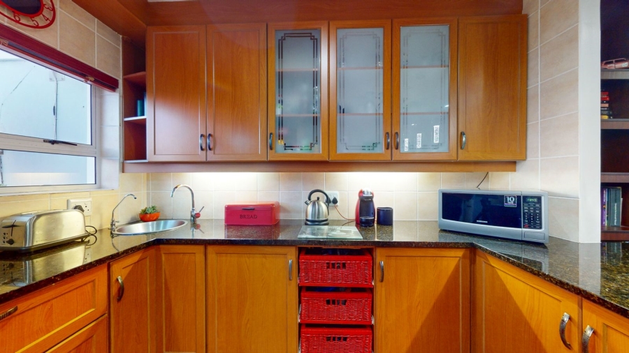 6 Bedroom Property for Sale in Country Club Western Cape